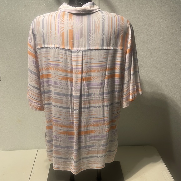 Rusty Women’s Sublime Shirt size L color Pastel Palm New! - Picture 2 of 3